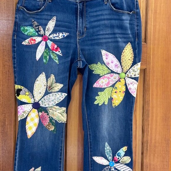 Old Navy Flower Patchwork embellished jeans, Sz 16 midrise boot cut Boho style - Picture 9 of 11